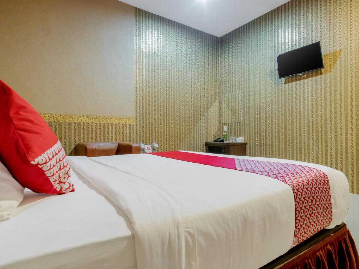 Oyo 741 Hotel Labuhan Raya Medan Extérieur photo