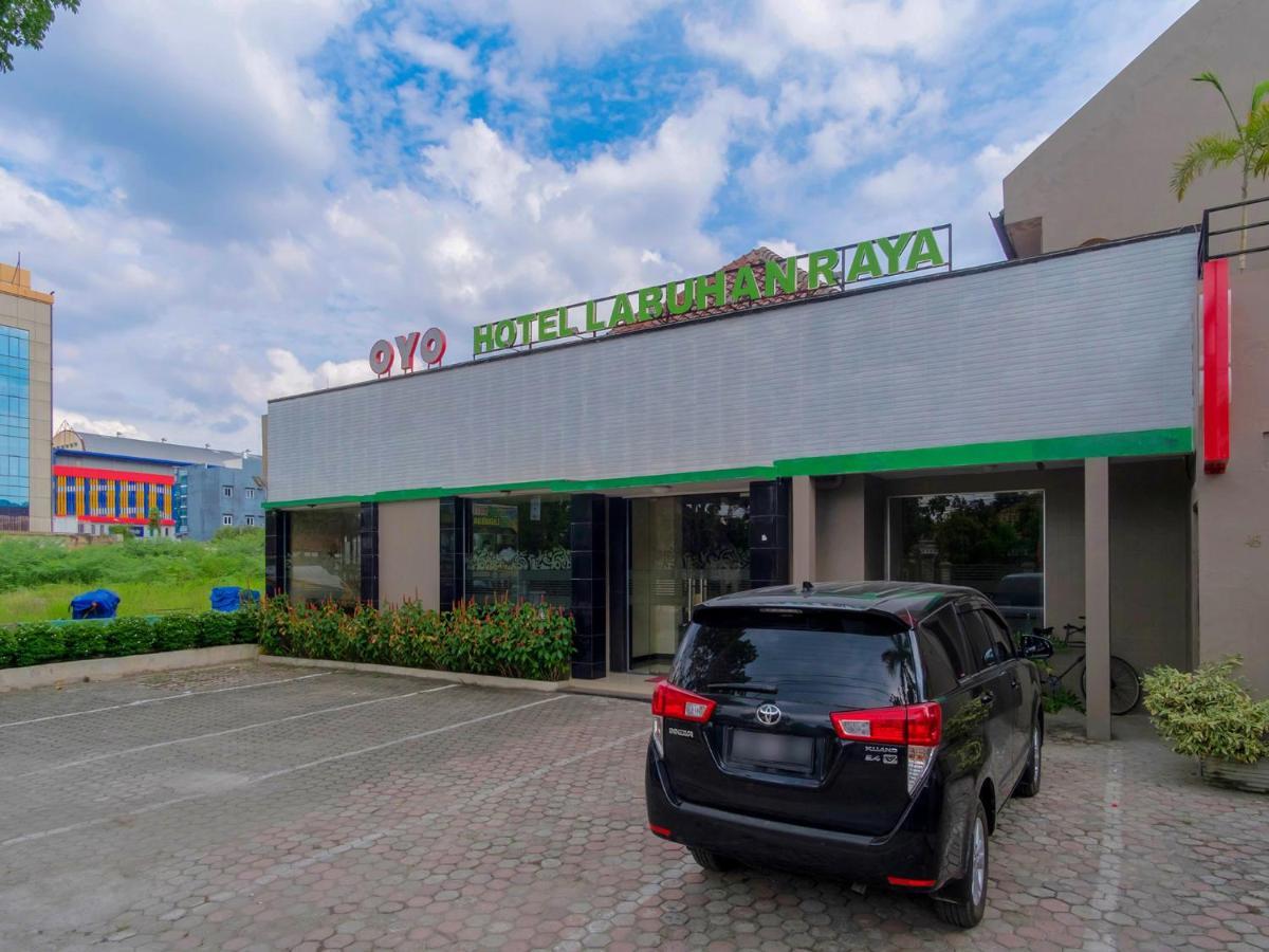 Oyo 741 Hotel Labuhan Raya Medan Extérieur photo