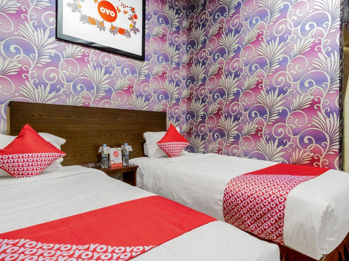 Oyo 741 Hotel Labuhan Raya Medan Extérieur photo
