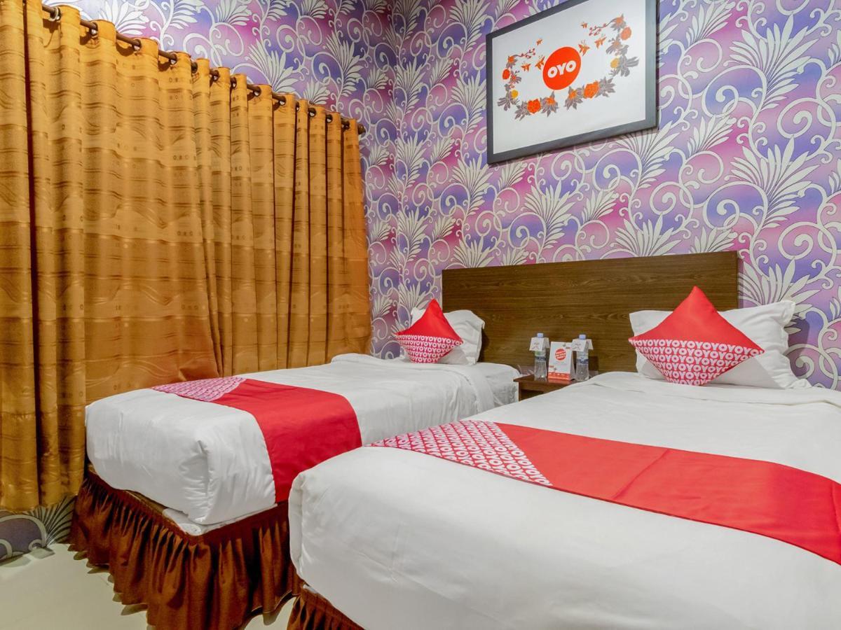 Oyo 741 Hotel Labuhan Raya Medan Extérieur photo