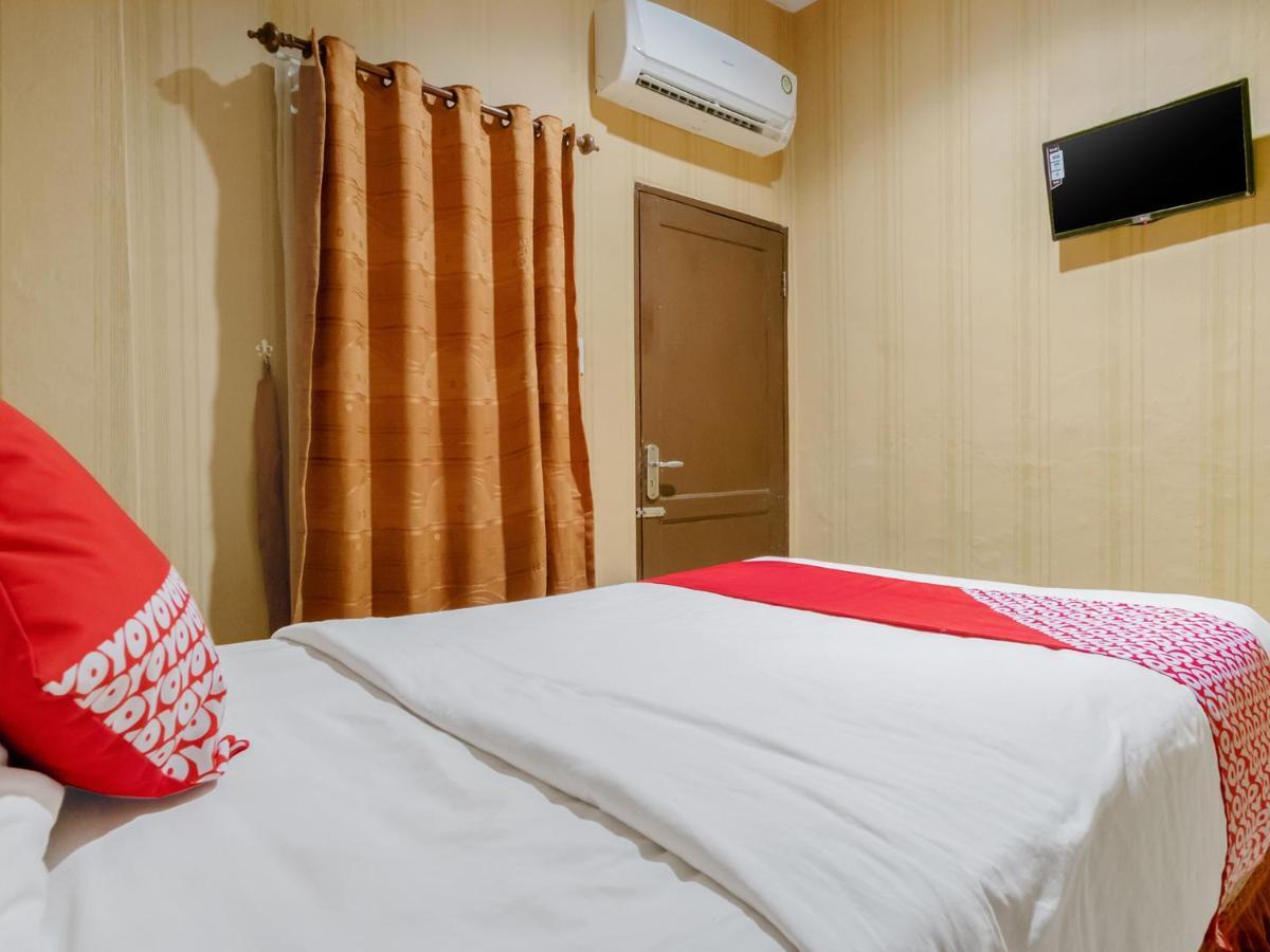 Oyo 741 Hotel Labuhan Raya Medan Extérieur photo
