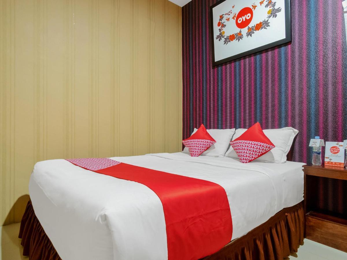 Oyo 741 Hotel Labuhan Raya Medan Extérieur photo