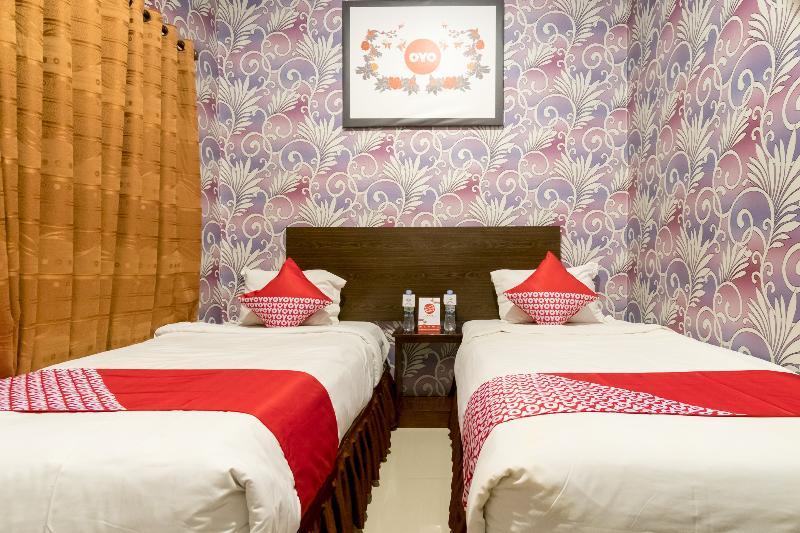 Oyo 741 Hotel Labuhan Raya Medan Extérieur photo