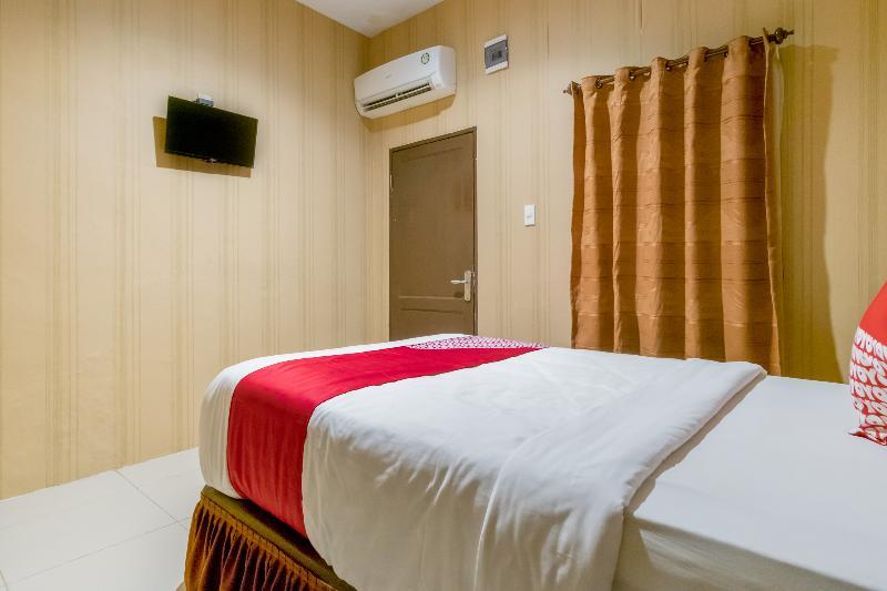 Oyo 741 Hotel Labuhan Raya Medan Extérieur photo