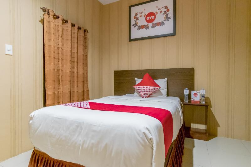 Oyo 741 Hotel Labuhan Raya Medan Extérieur photo